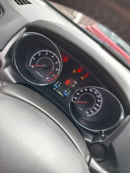 Mitsubishi ASX - 9