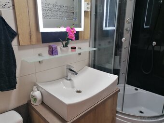 Moderný 2 izbový zariadený byt v centre KE - 9