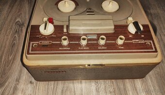 Prodám kotoučový magnetofon Philips - 9