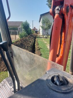 Vykopove a zemne práce minibagrom - 9