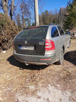 Predám škoda Octavia scout - 9
