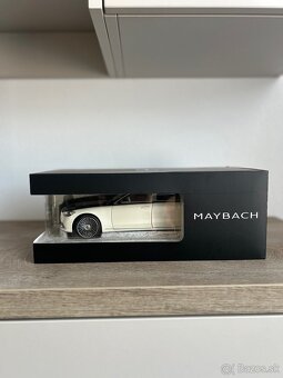 Mercedes Benz Maybach 680 1:18 - 9