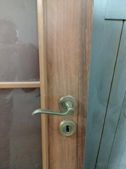 Interiérové dvere s malým presklením, presklené dvere ľavé - 9