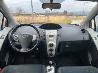 Toyota Yaris - 9