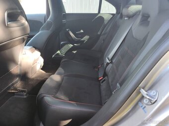 Mercedes-Benz CLA Kupé 220 4matic A/T - 9