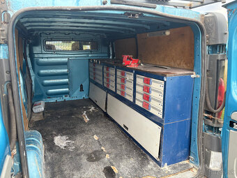 RENAULT TRAFIC II - 9