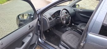 Škoda Fábia 1.4 16v - 9