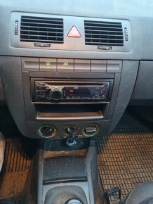 SKODA FABIA 1.2i  12V  ROK-2004 - 9