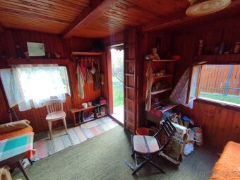 Záhrada s chatkou - 9