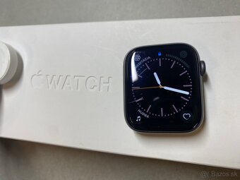 Apple Watch Series 4 44mm GPS + Cellular, +remienky - 9