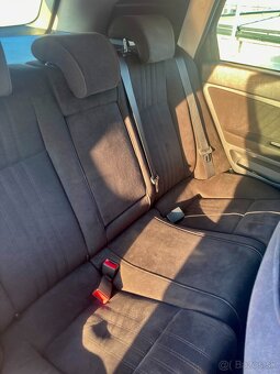 Alfa Romeo 159 1.9 JTD 110 kW SW Sportwagon - 9