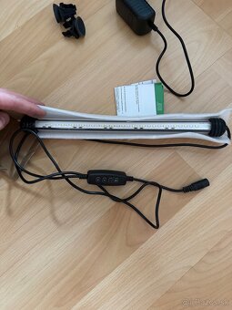 Akvárium + príslušenstvo - 9