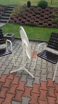 Predam set okruhly,sklapaci stol plus stolicky vhodny kde-ko - 9
