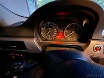 BMW 318d e91, predám na náhradné diely - 9