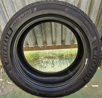 2 ks špičkové zimné pneu MICHELIN - 245/45 r18 100V - 9