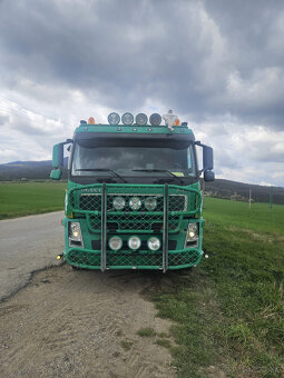 Volvo FM9 6x2 s hydr. ruk + hydr.čelo r.v.2003 - 9