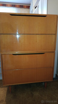 Stolík pre TV alebo rádio - 9