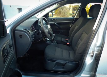 ŠKODA OCTAVIA 2 FACELIFT 1.2 TSI 77kW 4valec 11/2012 - 9