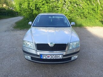 Škoda Octavia 1.6 fsi - 9