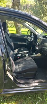 Predám SUBARU IMPREZA 2,0 COMFORT - 9