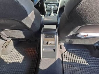 Škoda Superb 2 sedan, 2.0 TDI, 103 kw - 9