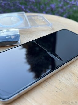 SAMSUNG GALAXY Z FLIP3 5G - 256GB - CREAM (Krémová) - 9