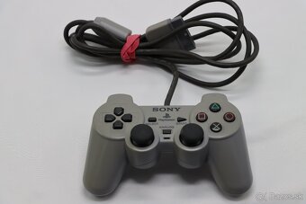 Ovládače na Playstation 1 - 9