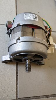 Predám náhradné diely na práčku Elektrolux - 9