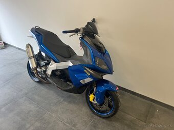 DERBI/PIAGGIO GP1 250 - 9