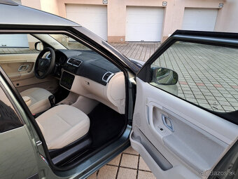 Škoda Roomster 1.6.16V 77 kW Elegance R.V.2008 - 9