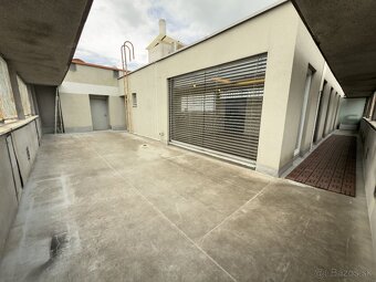EXKLUZÍVNY 2 IZBOVÝ PENTHOUSE S 50M2 TERASOU BA1 - 9