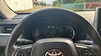 Znížená cena Toyota RAV4 4x4 Hybrid 2021 - 9