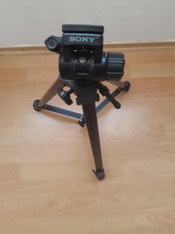 videokamera sony+stojan a ine zdarma - 9