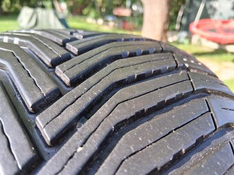 225/50 r17 celoročne pneumatiky - 9