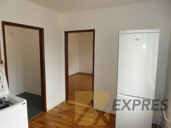 RK EXPRES - na prenájom 1 izbový byt v Handlovej, ul.29.augu - 9