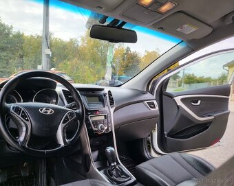 Hyundai I30 CW 1.6CRDi Premium - 9