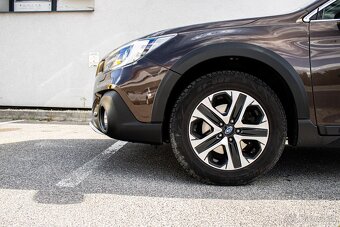 Subaru Outback 2.5i Eye Sight Special Edition AWD Lineartron - 9