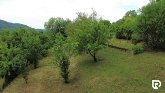 RADO | 99 Eur/m2 - stavebný pozemok v Trenčianskych Teplicia - 9