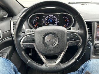 Jeep Grand Cherokee 3.0L V6 TD Laredo A/T - 9