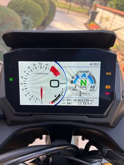 Suzuki GSX S1000 GX - 9