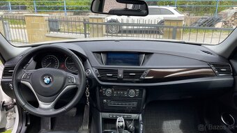 BMW X1 2.0d xDrive xLine - PANO, NA - 9