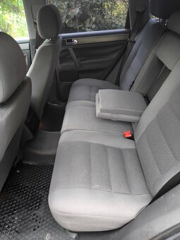 Volkswagen Touareg 3.0tdi V6 - 9