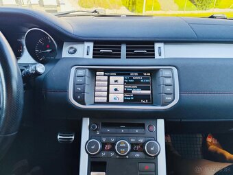 Range Rover EVOQUE 2,2 SD4 Prestige 4x4 automat - 9