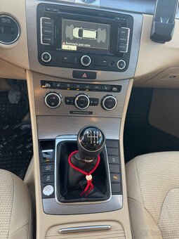 Volkswagen Passat b7 2.0tdi 103kw - 9