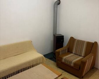 PREDAJ, VINIČNÝ DOMČEK S VINOHRADOM - PODLUŽANY - 9