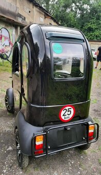 Kabinový elektrický skútr (do 25km) Predám / Vymením - 9