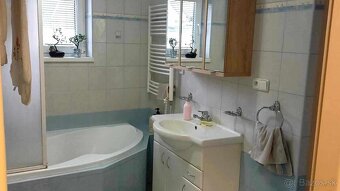 PREDAJ, menší rodinný dom v blízkosti centra mesta - 9