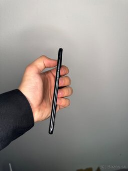 Zadný housing - iPhone SE 20 & iPhone 8 - 9