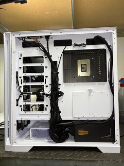 HERNÝ PC – i9 14900K | RX 9070 XT | 1300W | Záruka - 9