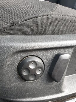 Predam PASSAT VARIANT B7 2.0 TDI - 9